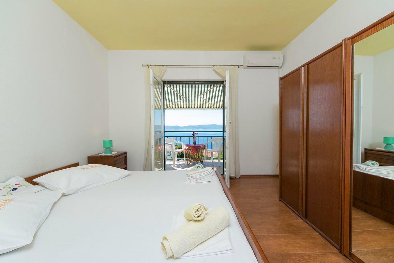 Apartmani Jurica I Ankica Brela Exterior photo